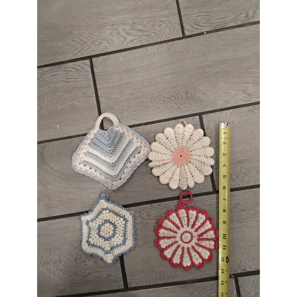 Vintage Handmade Crochet Pot Holders Set of 4 Floral Chevron Cottagecore Kitchen